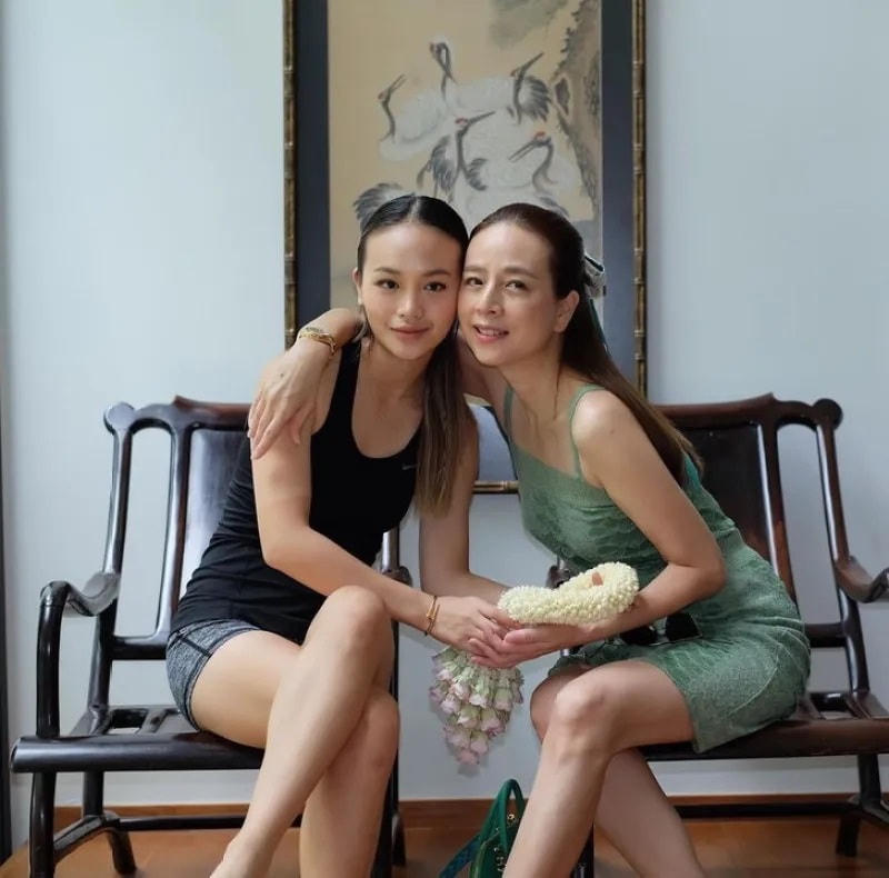 Ngắm vẻ đẹp xinh xắn, quyền quý của con gái Madame Pang