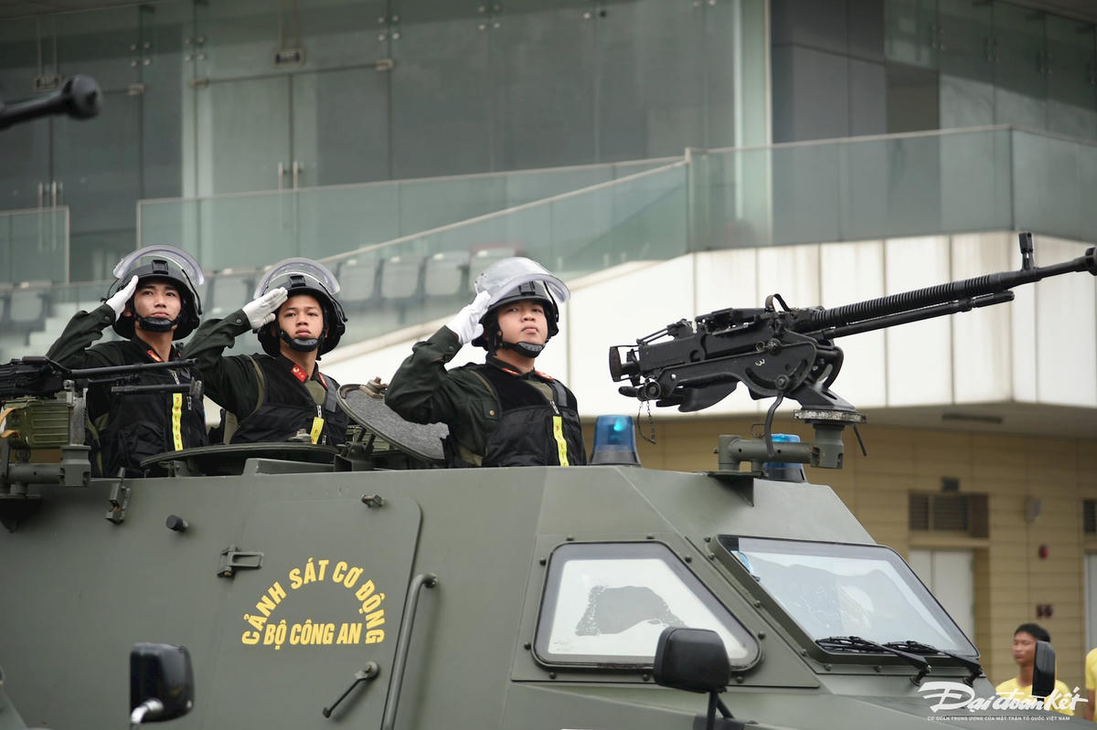 ky-niem-50-nam-canh-sat-co-dongntd_8275-2.jpg