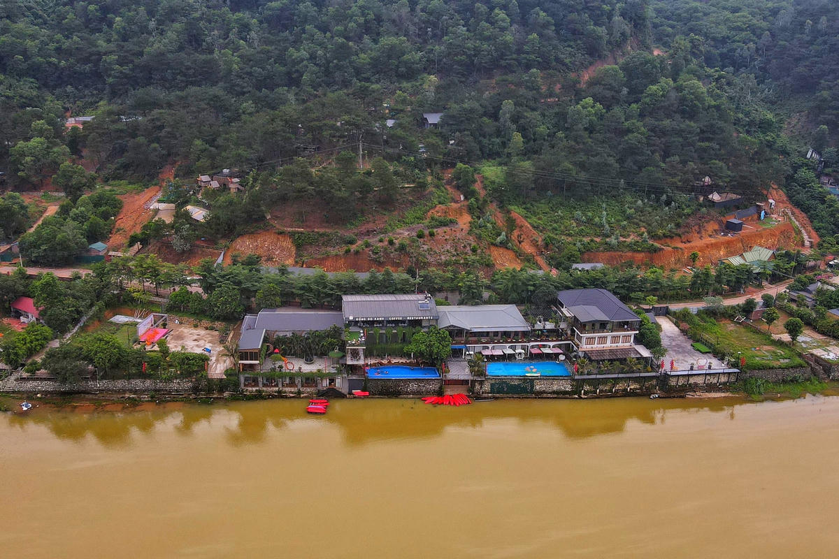 Những ngôi nhà này nằm sát nhau.