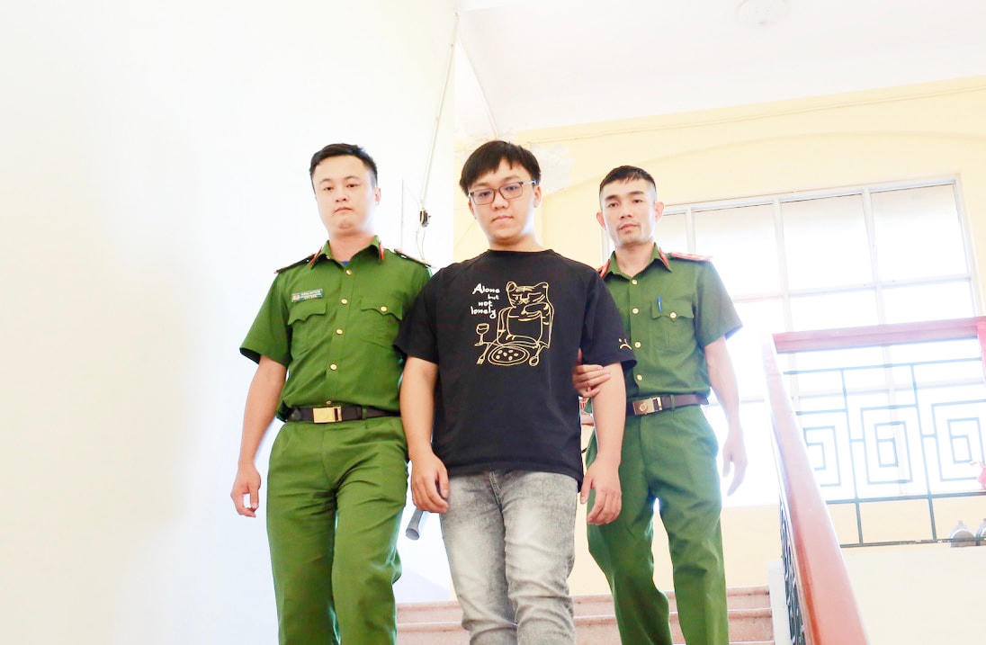 Huỳnh Lưu Hữu Minh được đưa về tại tạm giam.