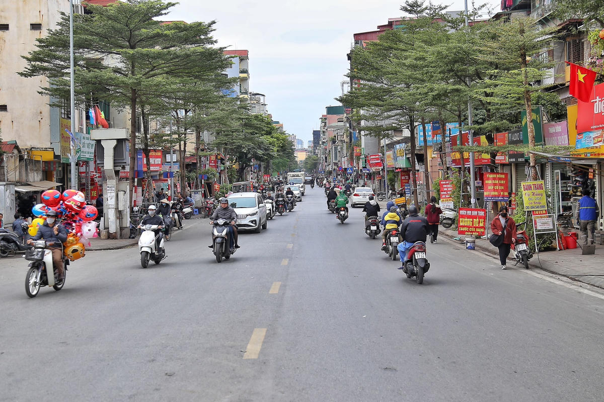 Phố Khâm Thiên ngày nay. Ảnh: Lê Khánh.  