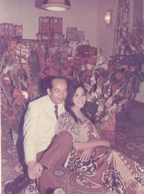 Thẩm Thúy Hằng và chồng - TS Nguyễn Xuân Oánh.