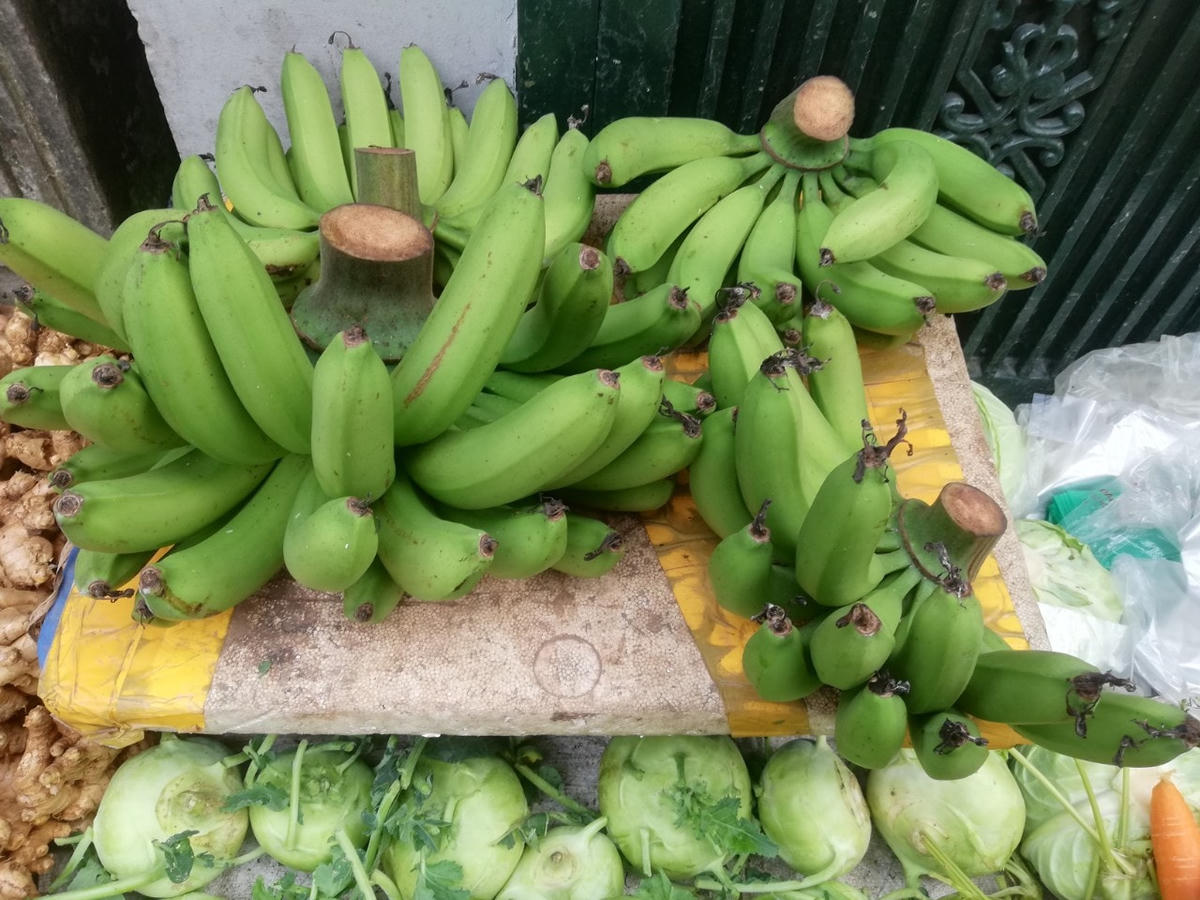 Đi chợ sớm chuẩn bị lễ ông Công ông Táo ngày 23 tháng Chạp