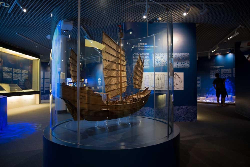 Bản sao quy mô nhỏ của con tàu Nam Hải số 1. Ảnh: Macao.