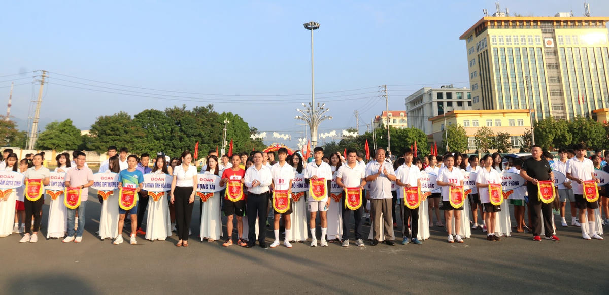 Hòa Bình: 6 bộ huy chương đã được trao tại Giải Việt dã truyền thống