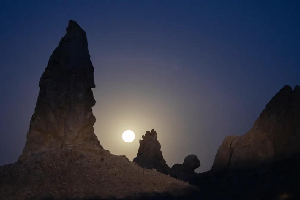 Vòng tròn Trona ở California, Hoa Kỳ, chúng được hình thành dưới nước ở vùng sa mạc Mojave. Ảnh: David McNew / Getty Images.