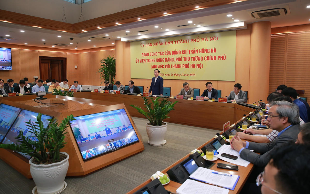 Phó Thủ tướng Trần Hồng Hà làm việc với TP. Hà Nội về 3 nhiệm vụ quan trọng, cấp bách- Ảnh 5.