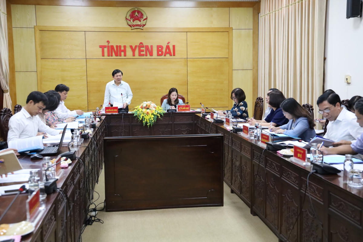 Phó Chủ tịch UBTƯ MTTQ Việt Nam Nguyễn Hữu Dũng phát biểu tại buổi làm việc.