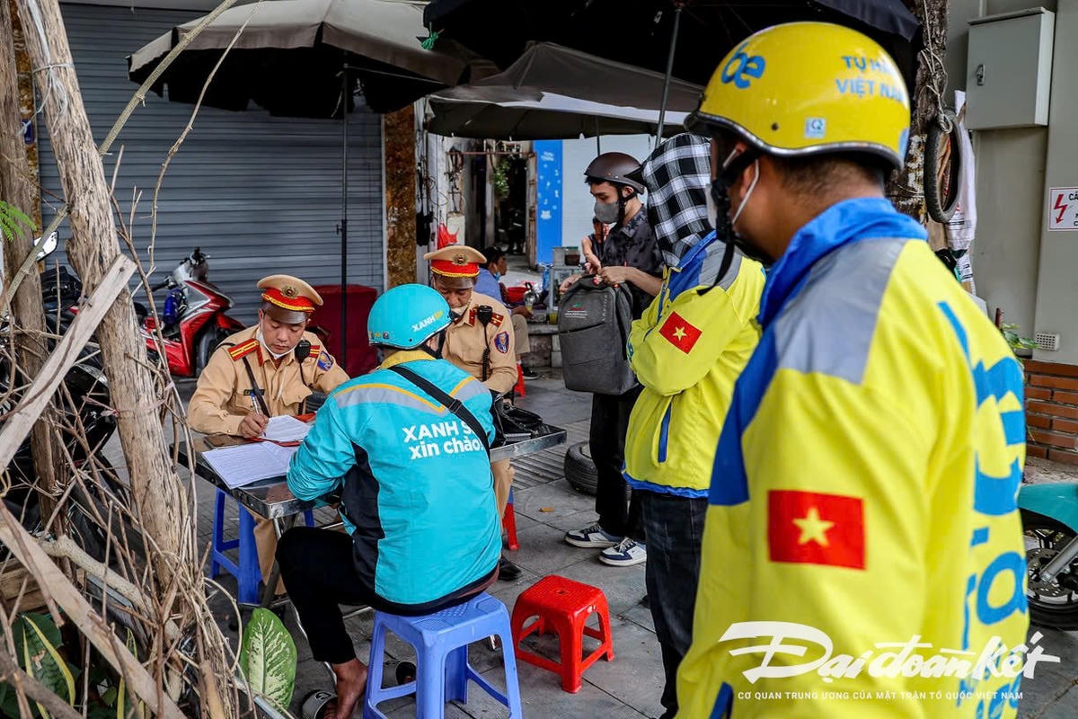 xe_ôm_công nghê- lê khanh44