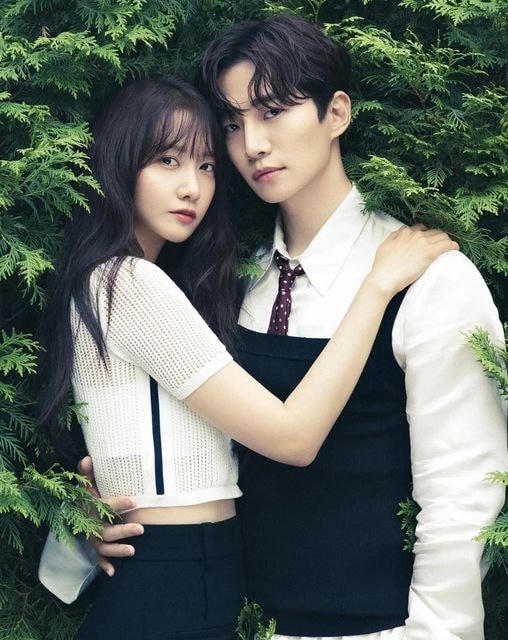 Cả hai thường xuyên có những tương tác ăn ý trên phim lẫn đời thực. 