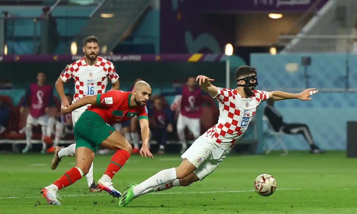 Trung vệ Gvardiol bị phạm lỗi nhưng Croatia không được hưởng penalty.
