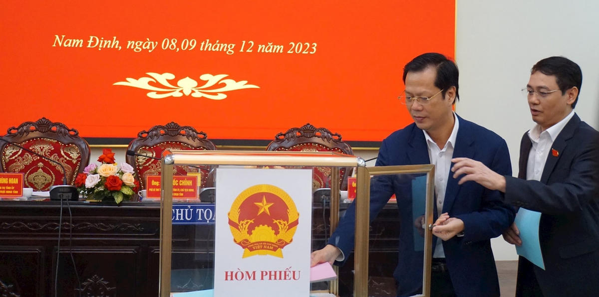 hoi-dong-nd.jpg