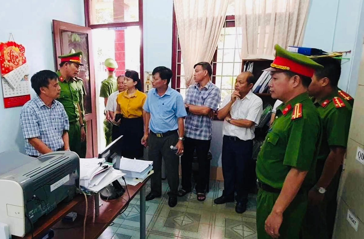 Các bị can liên quan lập khống danh sách phối giống bò có chửa, để chiếm đoạt tiền tiêu xài.
