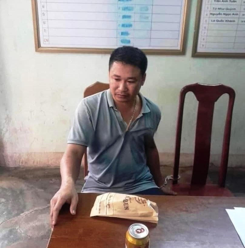 Nghi can Nguyễn Anh V., người dùng dao giết bố vợ trong đêm (ảnh Công an Quảng Bình cung cấp)
