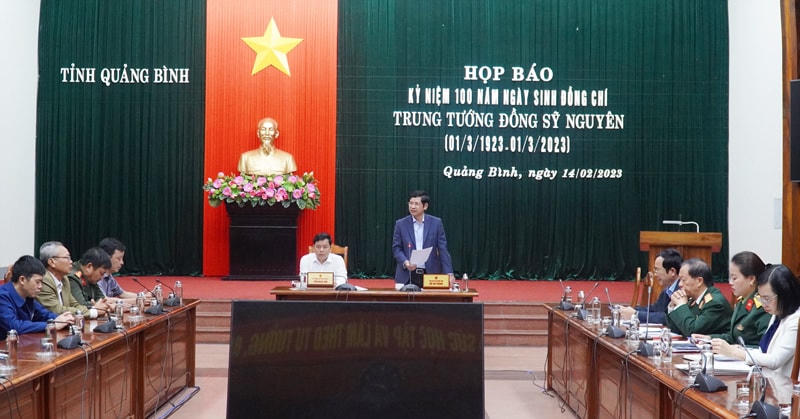 Quang cảnh buổi họp báo.