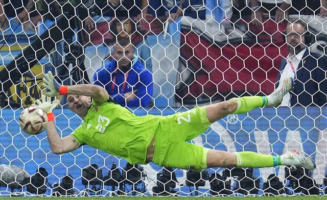 Martinez cũng là người hùng của Argentina.