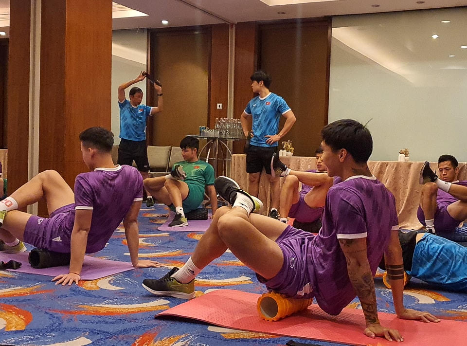 Các cầu thủ tập luyện. Ảnh: VFF.