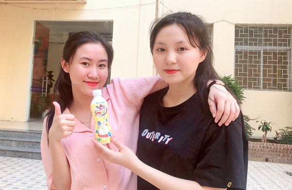 Sữa đậu nành Number 1 Soya Canxi được giới trẻ chia sẻ cho nhau để cùng đơn giản hóa lối sống lành mạnh.