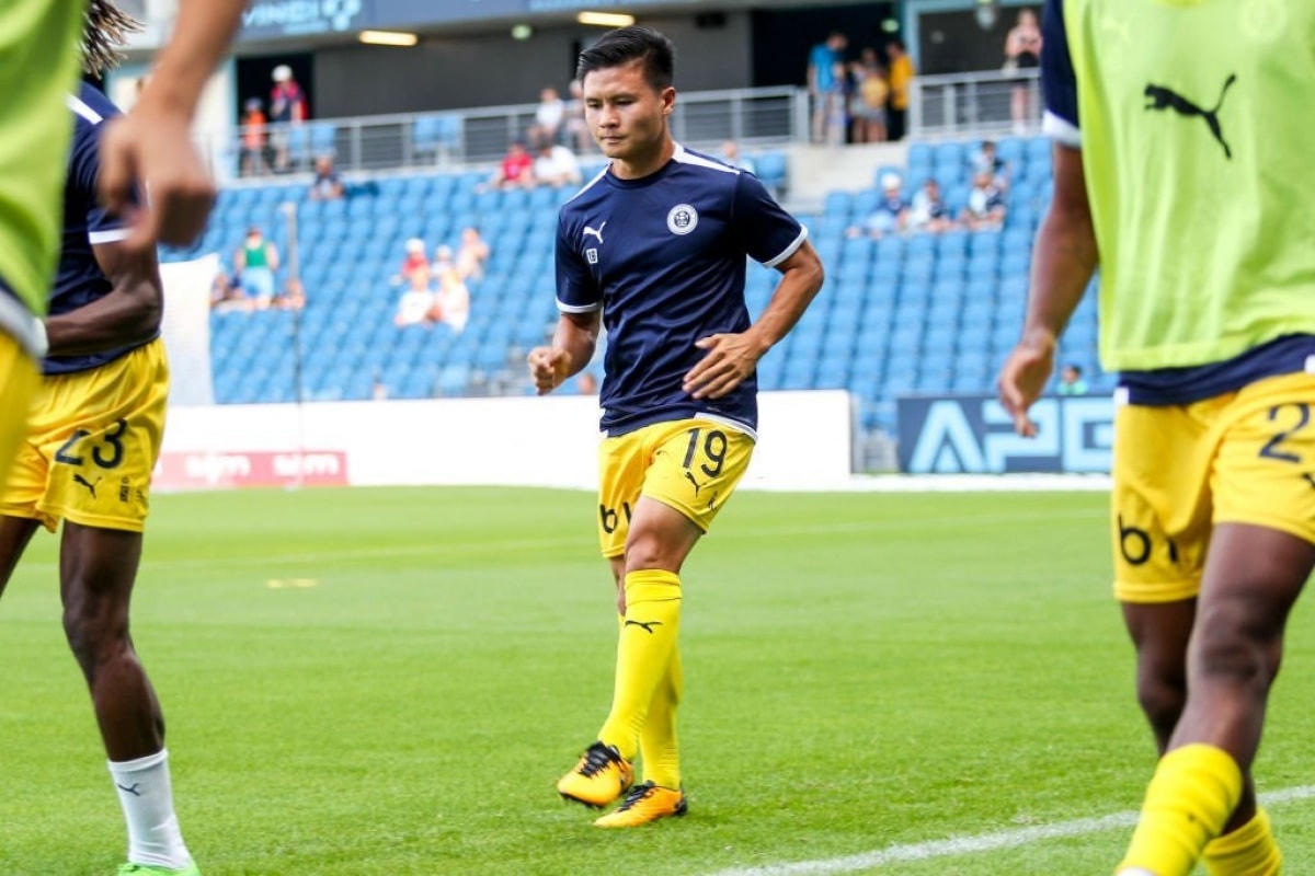 Quang Hải ra sân ở giải hạng 5 Pháp. Ảnh minh họa: Getty.