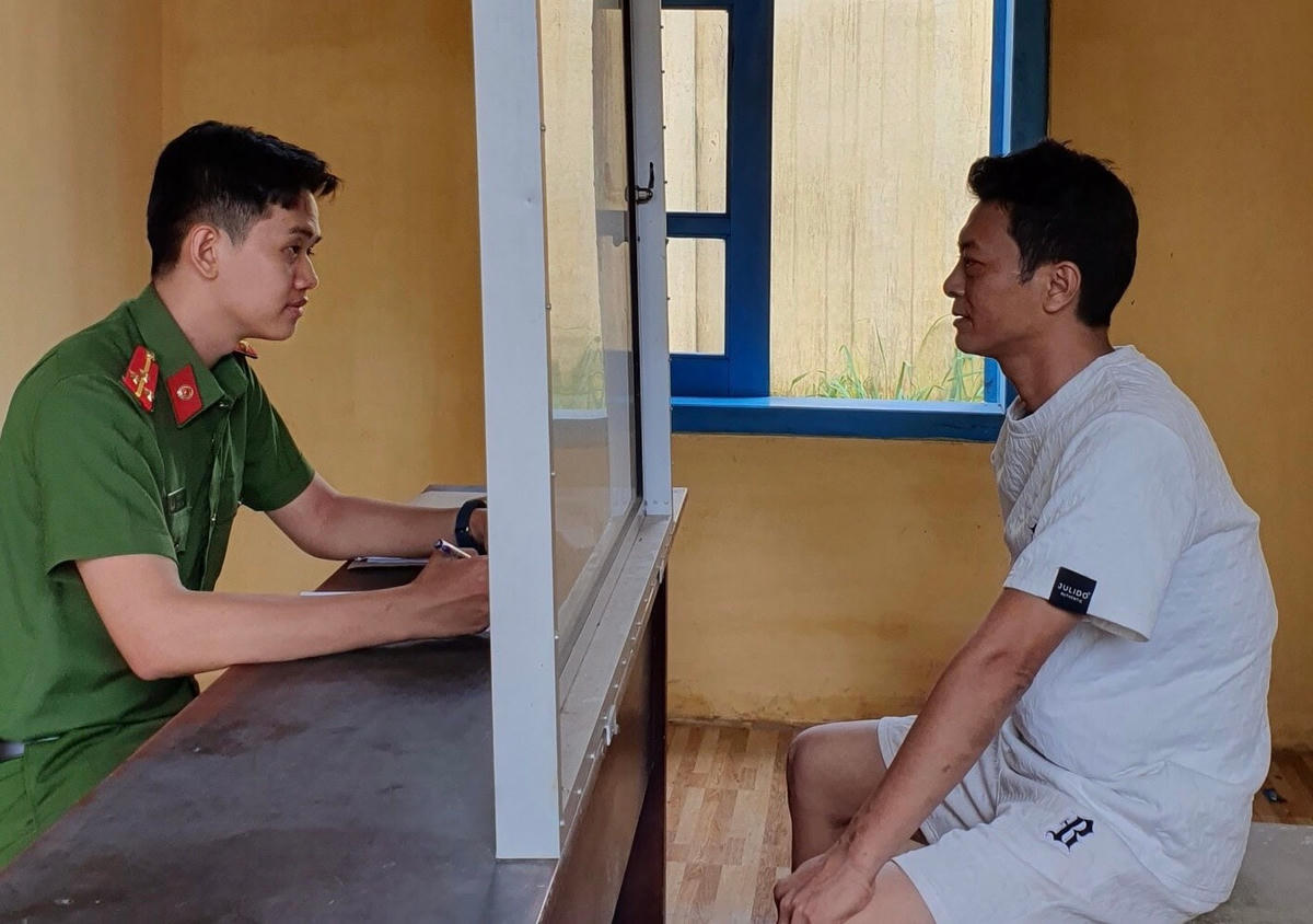 Các đối tượng tại cơ quan điều tra.