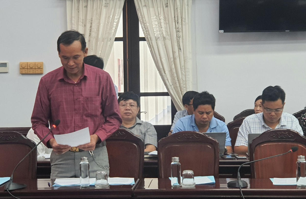 Ông Lý Công Bắc, Phó chủ nhiệm UBKT Tỉnh uỷ Bạc Liêu cung cấp thông tin cho báo chí.