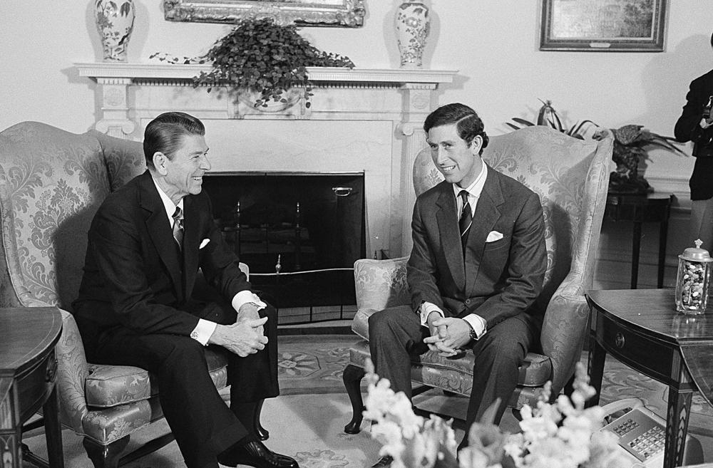 Tổng thống Ronald Reagan và Thái tử Charles nói chuyện tại Phòng Bầu dục, Nhà Trắng, ngày 1/5/1981.