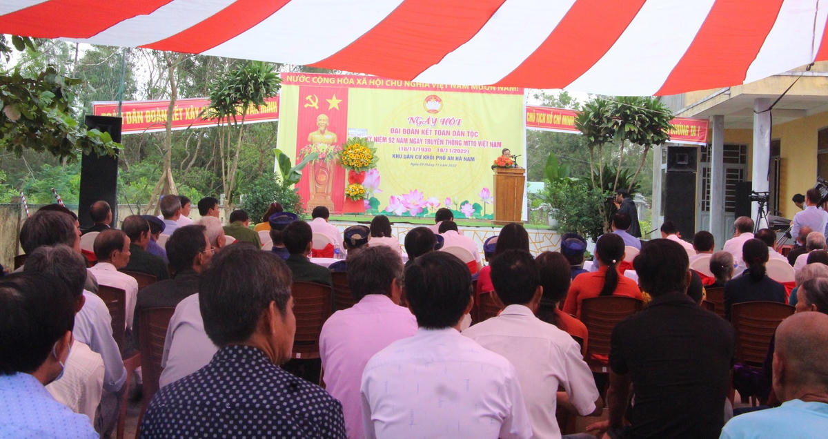 Quang cảnh Ngày hội Đại đoàn kết toàn dân tộc ở KP An Hà Nam. 