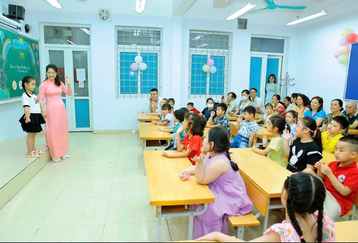 Năm học 2023 - 2024, TPHCM sẽ thí điểm học bạ điện tử ở bậc tiểu học. Ảnh minh họa.