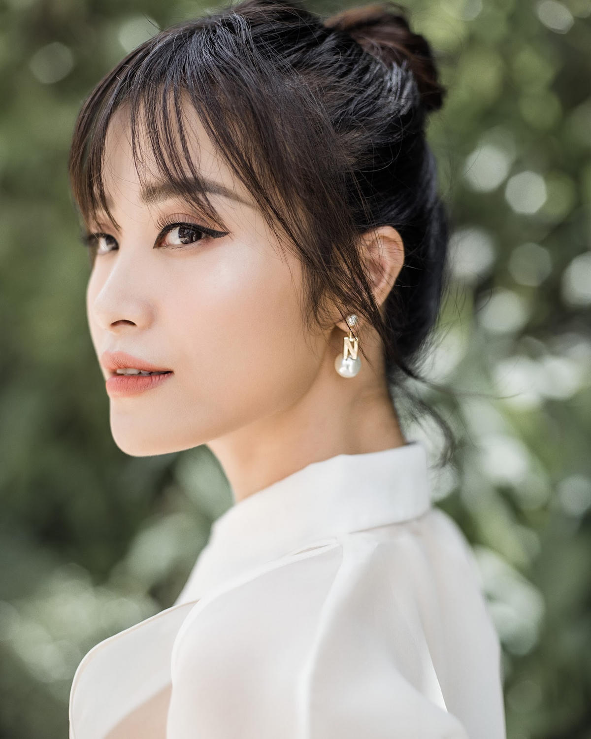 Đông Nhi khiến fans bức xúc sau khi lên tiếng về tranh cãi trên trang cá nhân.