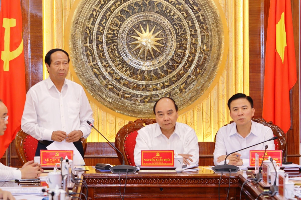 Phó Thủ tướng Chính phủ Lê Văn Thành đánh giá cao những thành tựu mà Đảng bộ và nhân dân tỉnh Thanh Hóa đạt được trong năm qua.