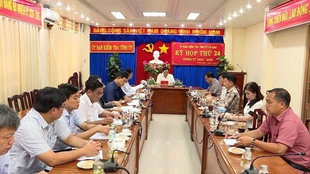 Kỳ họp lần thứ 24 của UBKT Tỉnh ủy Cà Mau.
