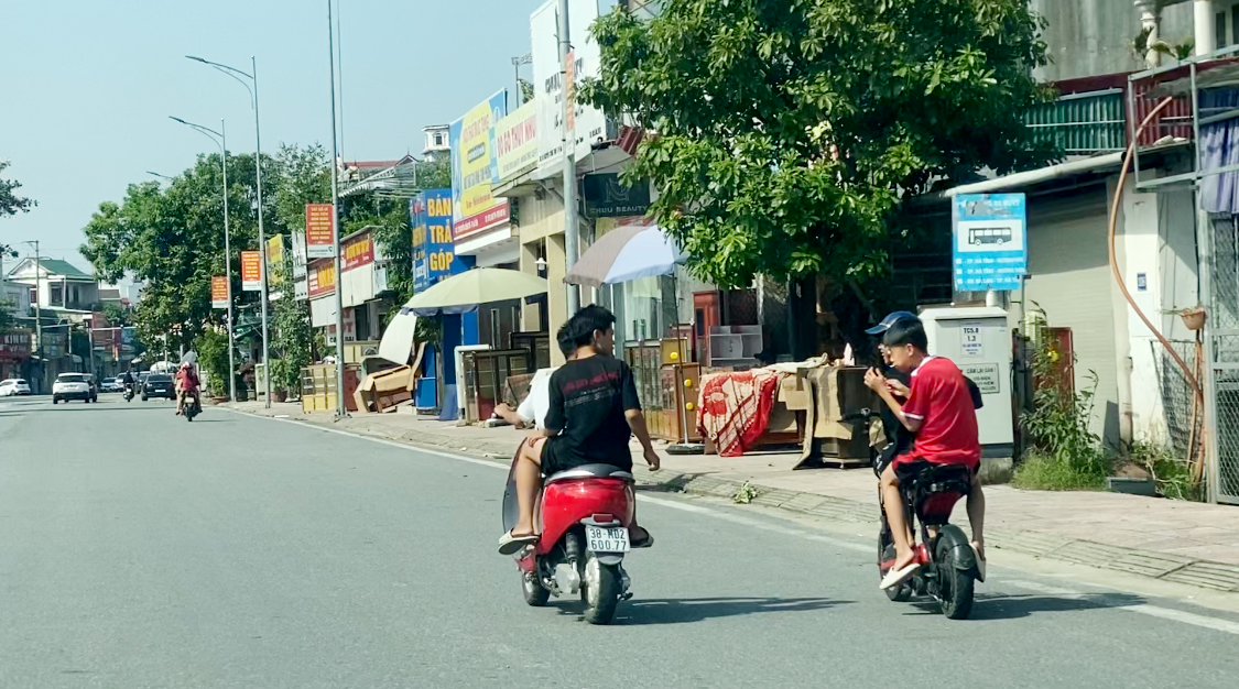 Tình trạng học sinh, sinh viên vi phạm khi tham gia giao thông còn khá phổ biến.