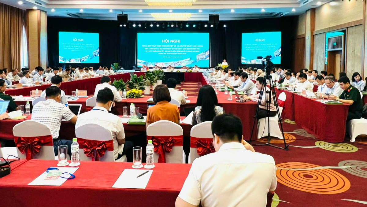 Toàn cảnh Hội nghị.