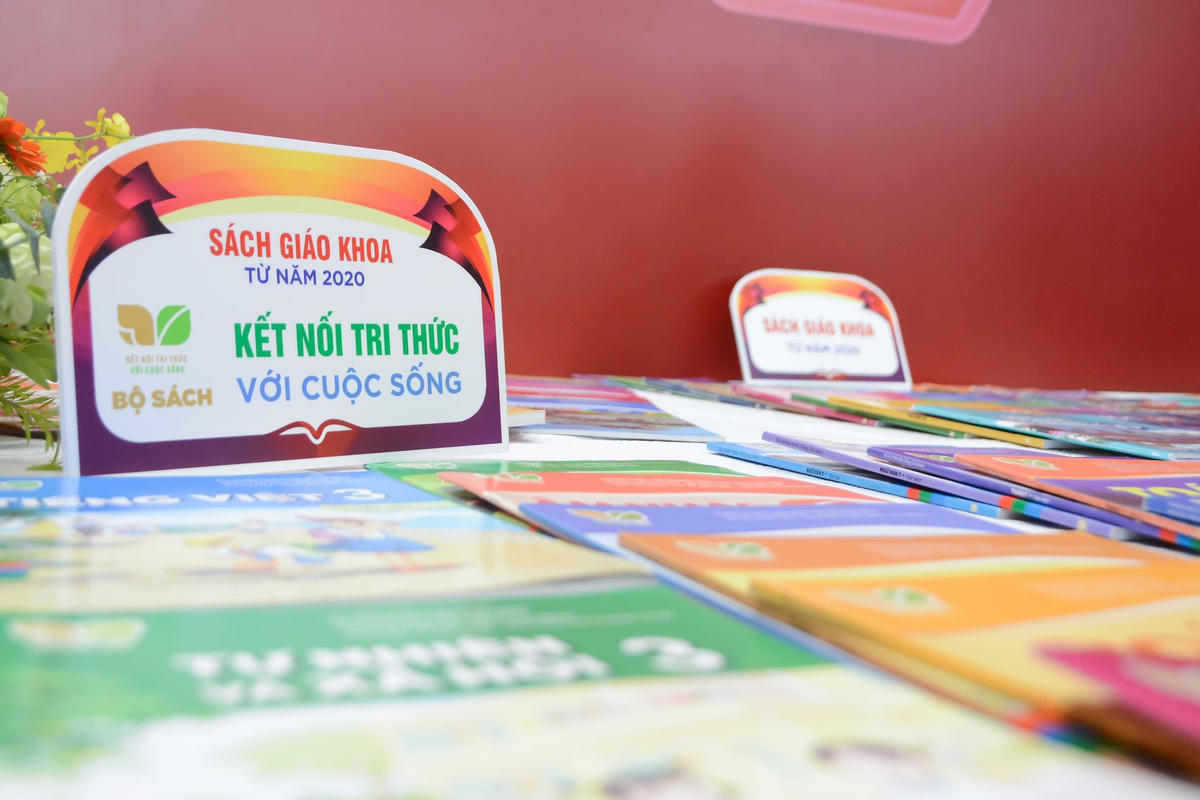sach-giao-khoa.jpg