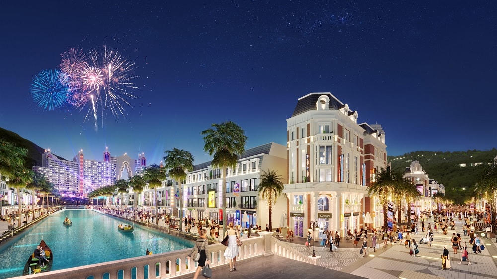 Hệ thống kênh đào tại MerryLand Quy Nhơn với chiều dài 3.117m nhận kỷ lục “Hệ thống kênh đào dài nhất Việt Nam bao quanh khu thương mại và quảng trường nhạc nước”.