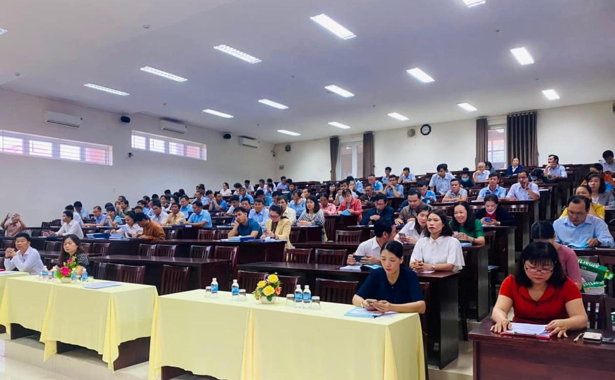 Các đại biểu tham gia lớp tập huấn Mặt trận năm 2022.