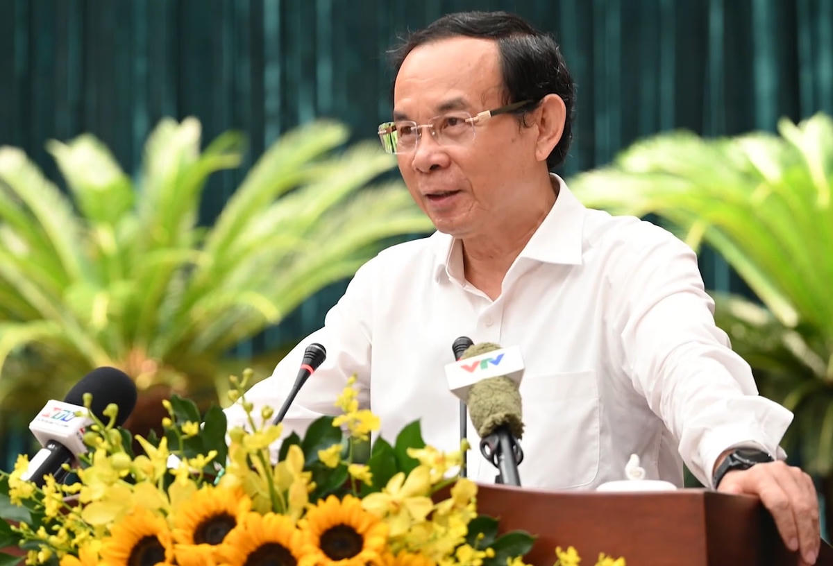 Bí thư Thành ủy TP HCM Nguyễn Văn Nên phát biểu gợi ý các nội dung, công việc khi triển khai Nghị quyết 98 về thí điểm một số cơ chế, chính sách đặc thù phát triển TP HCM. (Ảnh: Hồng Phúc).