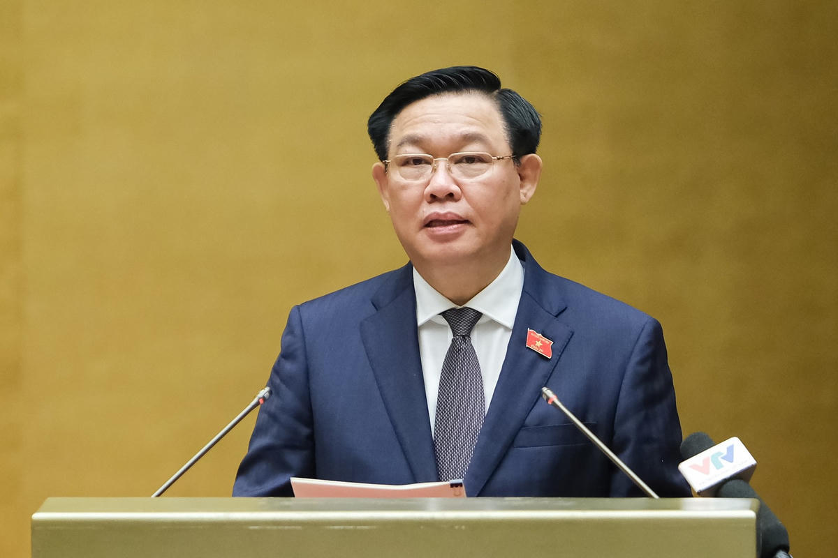 Chủ tịch Quốc hội Vương Đình Huệ phát biểu tại hội nghị.
