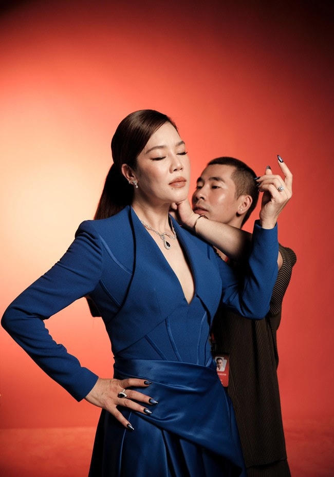 Travis Nguyễn style cho "chị đẹp" Thu Phương.