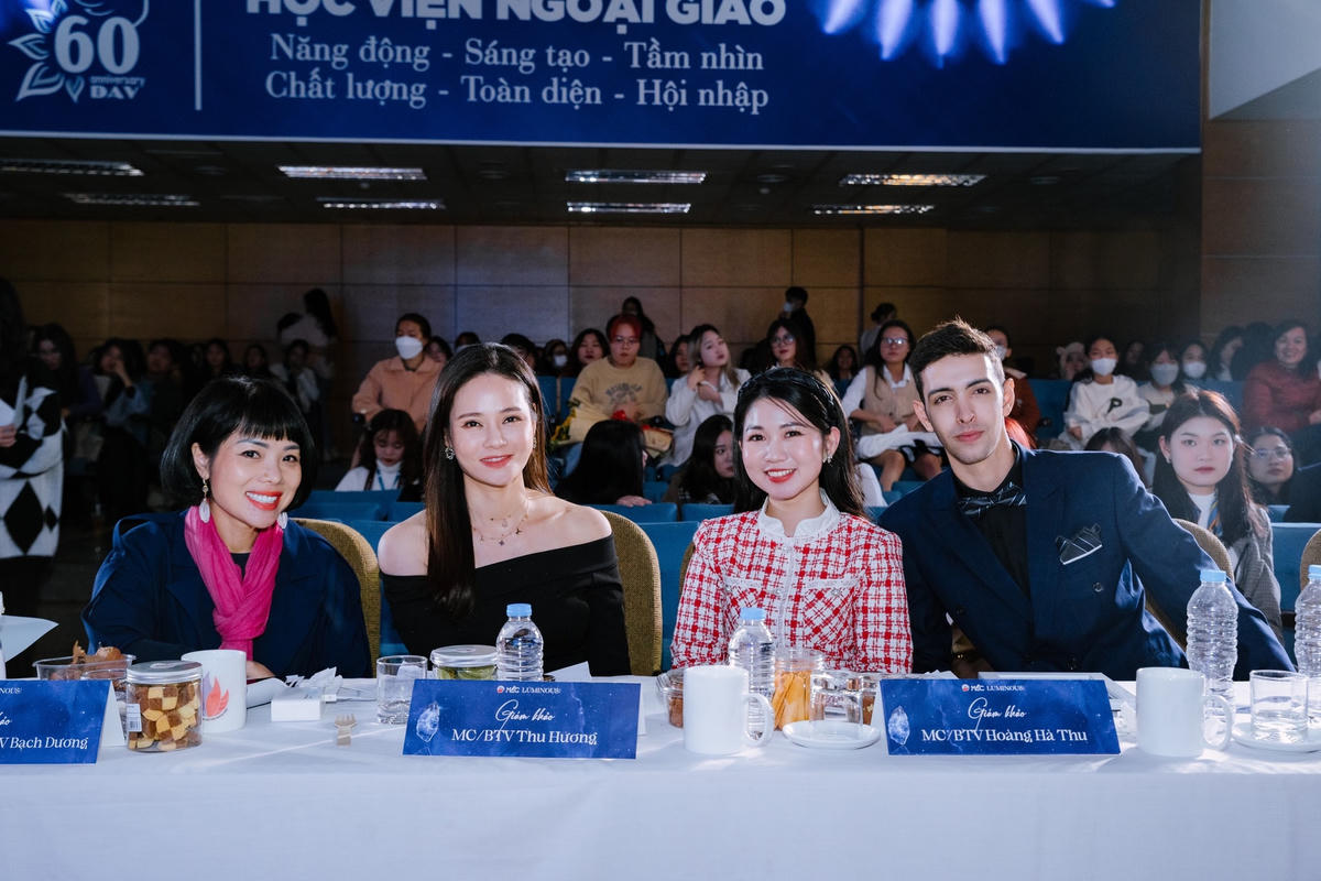 Ban giám khảo đêm chung kết Luminous 2022.