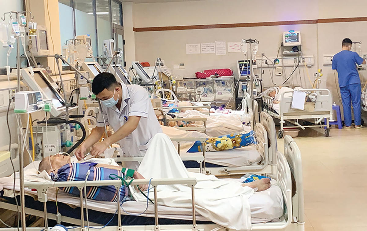 Nhiều ca đột quỵ phải điều trị hồi sức, thở máy tại Bệnh viện Lão khoa Trung ương.  
