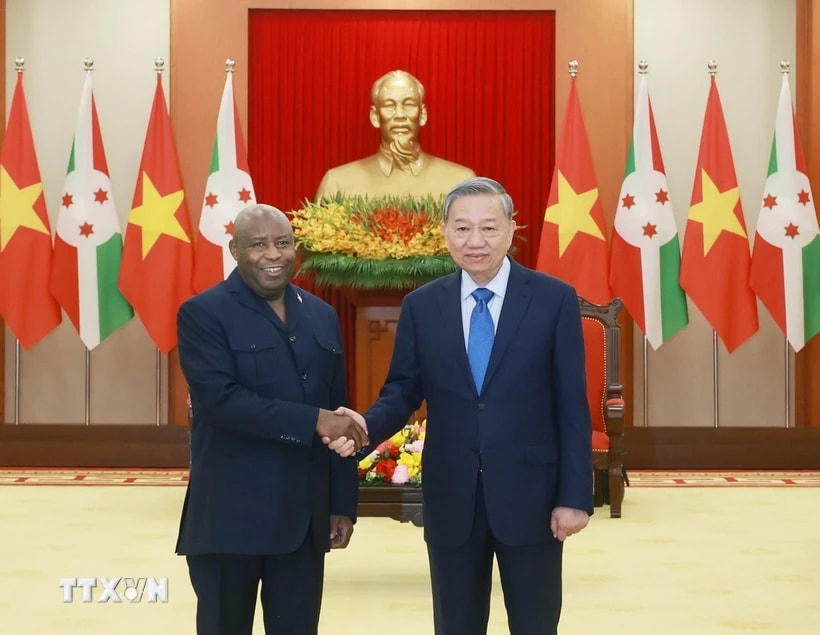 Tổng Bí thư Tô Lâm tiếp Tổng thống nước Cộng hòa Burundi Évariste Ndayishimiye. (Ảnh: Thống Nhất/TTXVN)