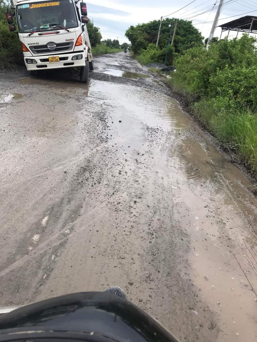 Hiện nay đã quá thời hạn cuối khắc phục, sửa chữa hoàn trả lại tuyến đường. 