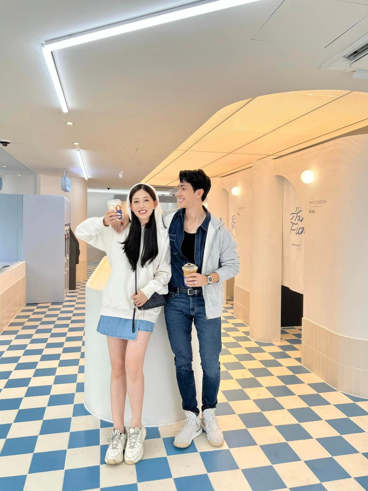 Bình An - Phương Nga vừa có chuyến du lịch tại Hàn Quốc