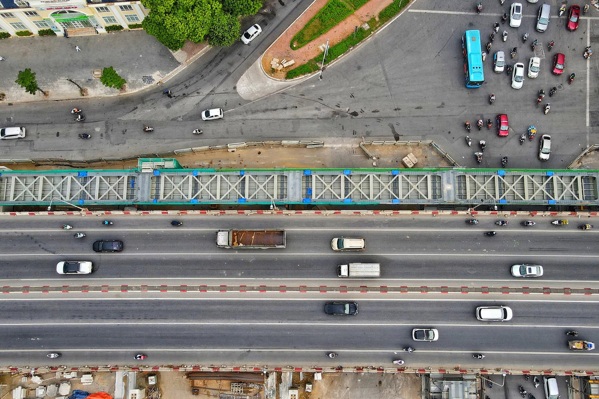 Điểm đầu công trình nằm trên đường Phạm Văn Đồng tại Km19+000. Điểm cuối tại Km19+700 nằm trên đường Phạm Hùng (theo lý trình đường Vành đai 3).