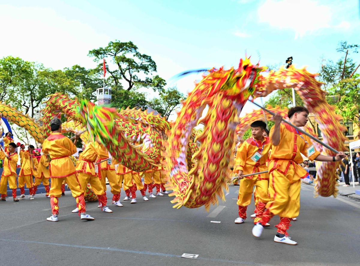 Bai chinh Disanthudo1