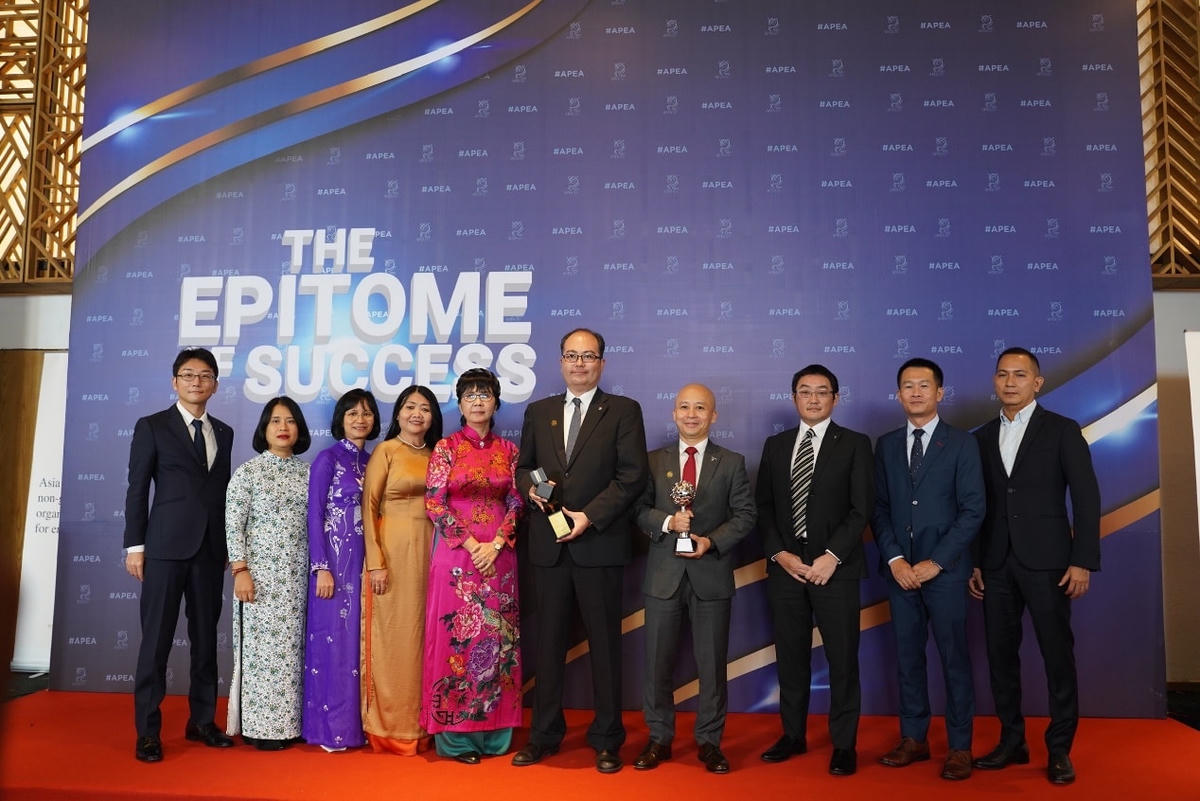 Dai-ichi Life Việt Nam lần thứ hai vinh dự đạt 2 giải thưởng lớn tại Châu Á - Asia Pacific Enterprise Awards 2022