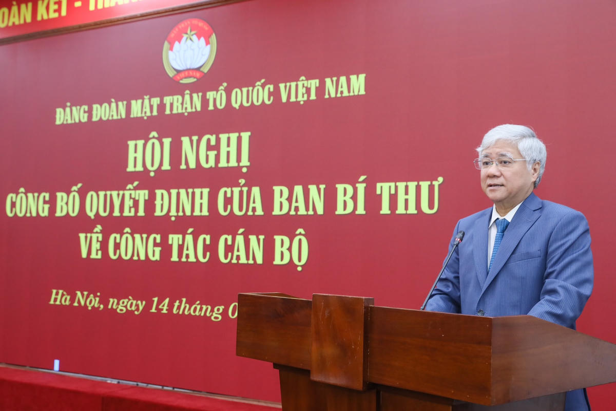 Bí thư Trung ương Đảng, Chủ tịch UBTƯ MTTQ Việt Nam Đỗ Văn Chiến phát biểu tại Hội nghị.
