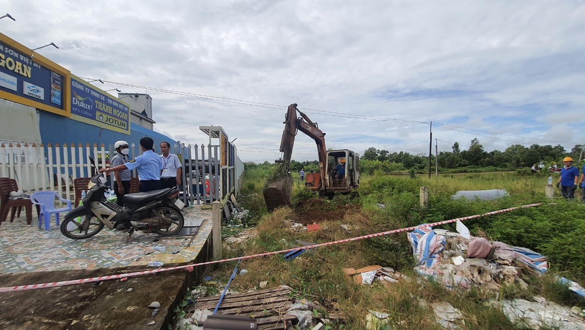 Công trình xây dựng nhà kho trái phép trong khu vực huy hoạch trụ sở Cục Quản lý thị trường tỉnh Bạc Liêu và Đội Quản lý thi trường số 1 sau khi bị buộc tháo dỡ.