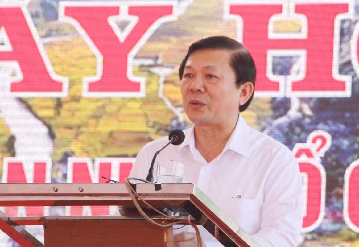 Phó Chủ tịch Nguyễn Hữu Dũng phát biểu tại ngày hội.